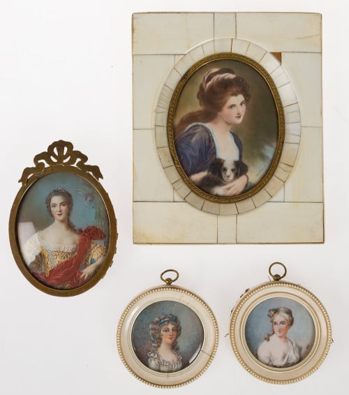 ESCUELA FRANCESA, "Retratos de damas", Cuatro miniaturas en