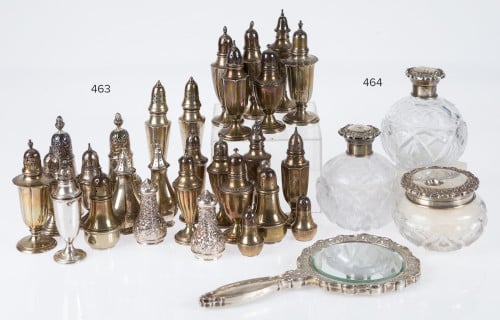 Colección de catorce parejas de sugar caster de plata, prim