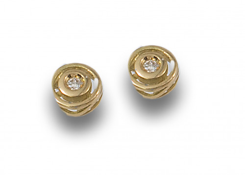 PENDIENTES CHATONES DORMILONAS DE DIAMANTES Y ORO AMARILLO