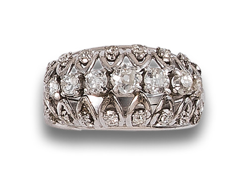 DIAMONDS AND WHITE GOLD BOMBE RING