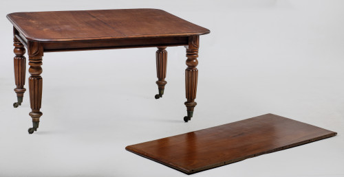 Mesa de comedor estilo William IV, pps. S. XX