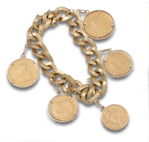 PULSERA BARBADA CON MEDALLAS CONMEMORATIVAS EN ORO