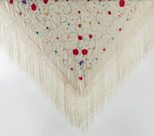 Shawl of the so-called Manila, 20th century