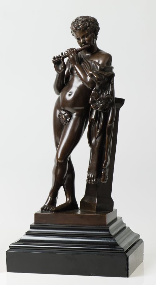 ESCUELA FRANCESA, "Fauno con flauta", Bronce patinado