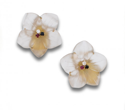 PENDIENTES EN FORMA DE FLOR