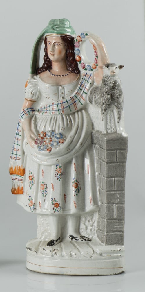 "Alegoría de la primavera", figura de loza de Staffordshire