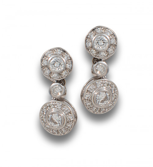 PENDIENTES EN ORO BLANCO Y DIAMANTES