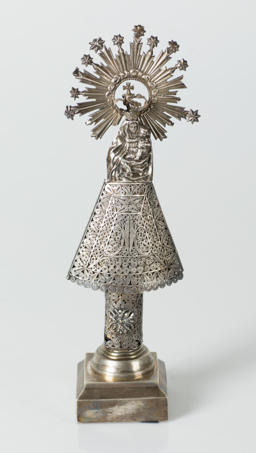 Virgen del Pilar de plata, con fiel contraste de Juan Asiai