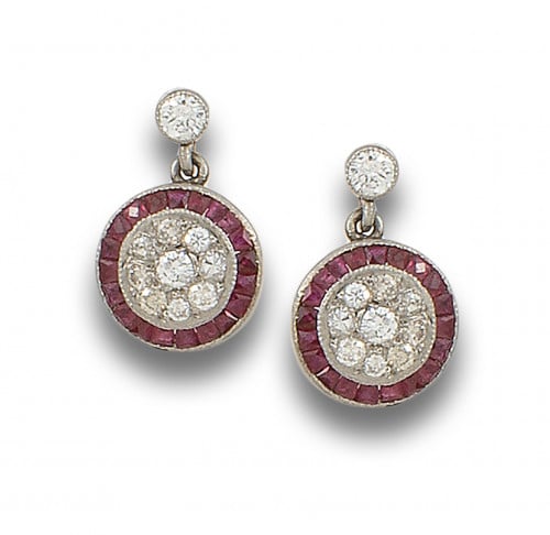 PENDIENTES COLGANTES EN PLATINO OJO DE PERDIZ CON DIAMANTES