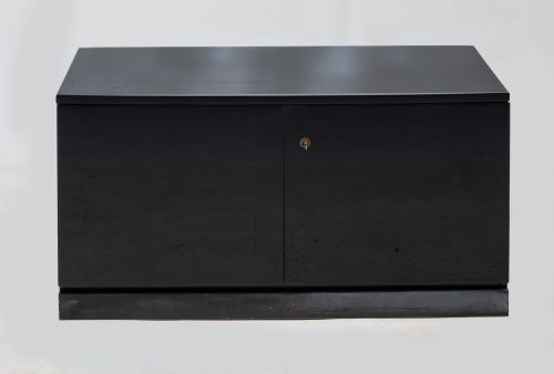 Mueble aparador lacado en negro, Italia, c. 1980