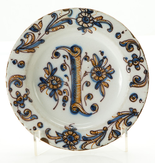 Plato de loza serie tricolor, Talavera, S.XVII