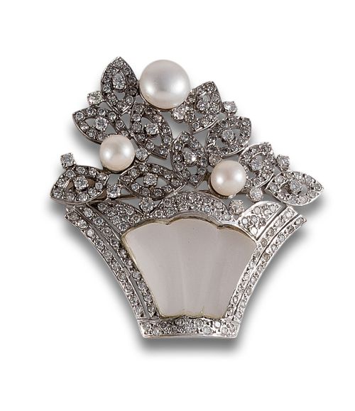 BROCHE CESTA DE DIAMANTES, PERLAS Y CRISTAL DE ROCA