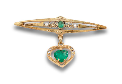 PIN OF EMERALDS, PEARLS AND DIAMONDS, IN YELLOW GOLD