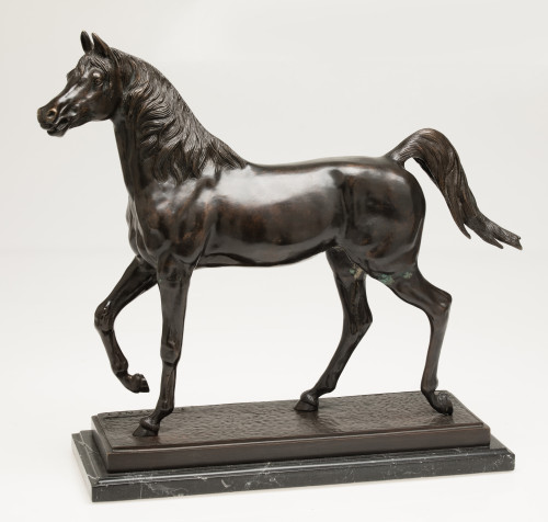 "Caballo", figura de bronce