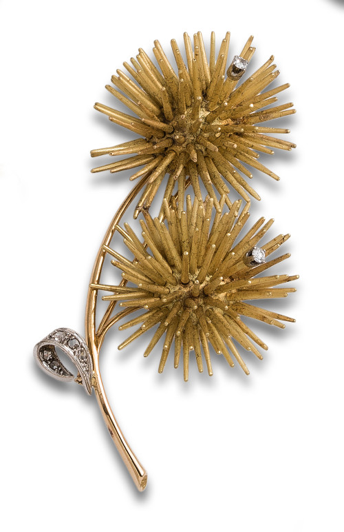 BROCHE EN ORO AMARILLO Y DIAMANTES