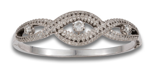 ENTRY BRACELET IN WHITE GOLD AND DIAMONDS