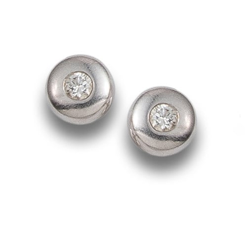 PENDIENTES DORMILONAS DE DIAMANTES EN CHATÑON, EN ORO BLANCO