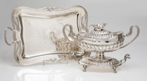 Bandeja con asas de estilo art Nouveau, de plata española, 