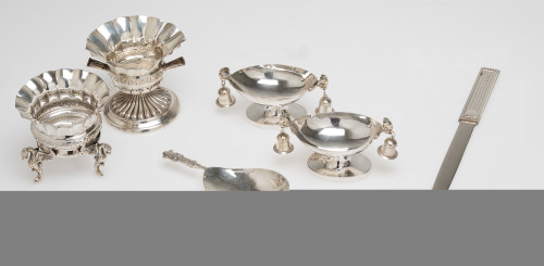 Lot of chofeta, three ashtrays and a small Spanish silver c