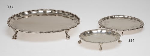 Salvilla de plata española Ley 916, platería López, S. XX