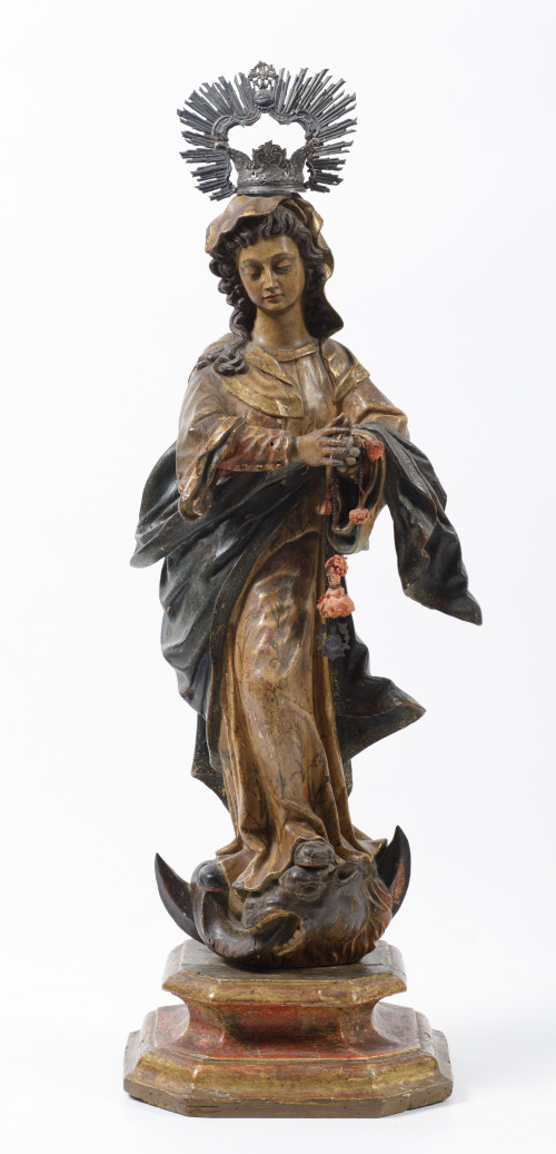 "Virgen Inmaculada", talla siguiendo modelos del S. XVIII, 