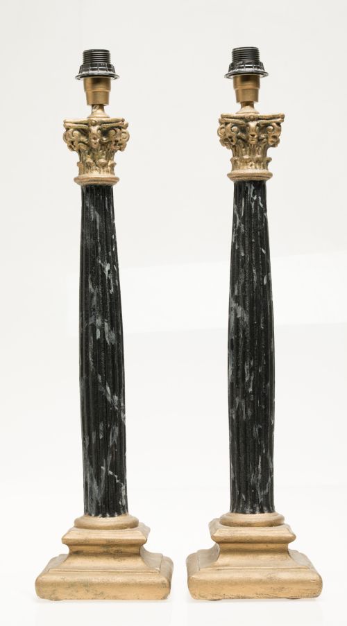 Pair of column-shaped table lamps from the Corinthian order