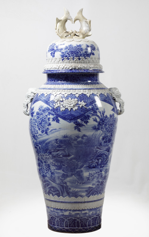 Jarrón de porcelana, período Meiji, Japón, pps. S. XX