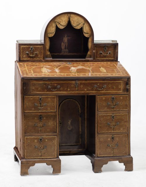 Pedestal desk, Italy, 19th century