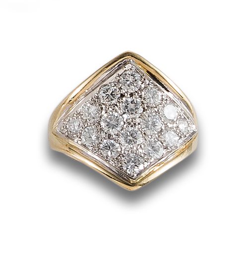 DIAMOND RING, IN WHITE AND YELLOW GOLD