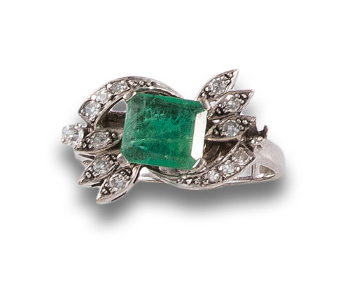 RING, 1960s, WITH DIAMONDS AND EMERALD, IN PLATINUM