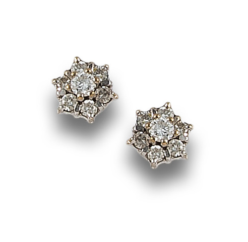 PENDIENTES ROSETONES DE DIAMANTES, EN ORO BLANCO