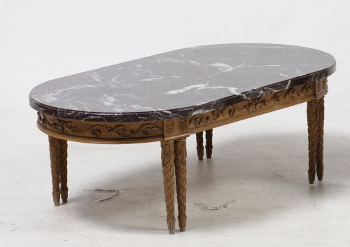 Oval coffee table of Neoclassical taste, possibly Herraiz,