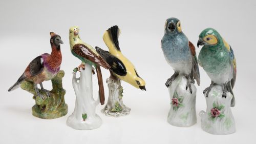 "Birds", lot of three European porcelain figures from diffe