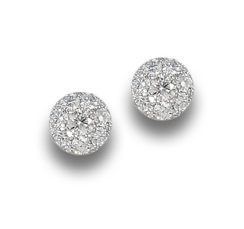 PENDIENTES ROSETAS DE DIAMANTES, EN ORO BLANCO