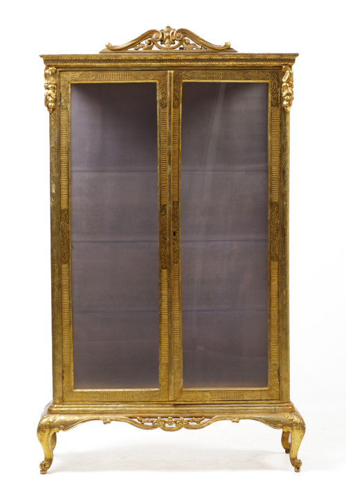 Louis 15th century style display case, Spain, early 20th ce