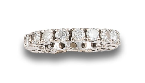 ENDLESS DIAMONDS RING