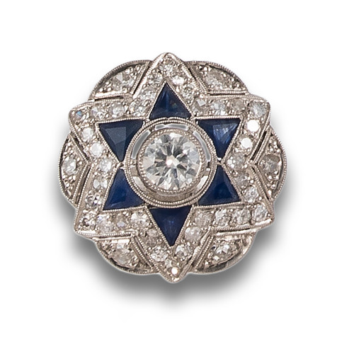 RING, ART DECO STYLE, WITH DIAMONDS AND SAPPHIRES, IN PLATI