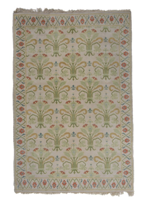 Cuenca-type hand-knotted wool rug, Gremios Foundation, mid 