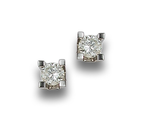 PENDIENTES DORMILONAS DE DIAMANTES, EN ORO BLANCO