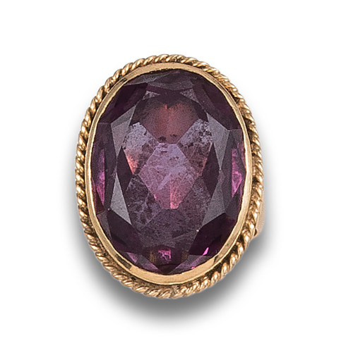 GOLD AND AMETHYST RING