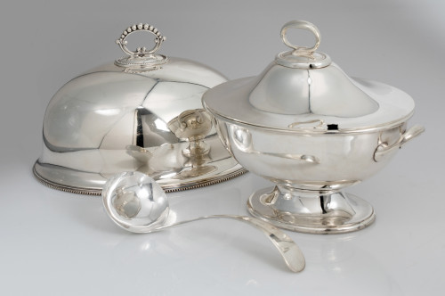 Mappin & Webb tureen and silver metal keeper, England, 20th