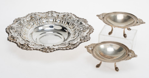 Pair of 925 Sterling Spanish Spanish Empire style salt shak