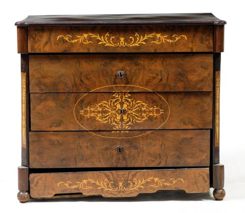 Queen governor style chest of drawers, Spain, early  20th c