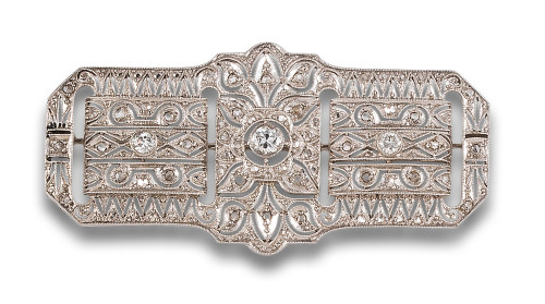 PLATE BROOCH, ART DECO STYLE, WITH DIAMONDS, IN WHITE GOLD