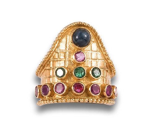 ZOLOTAS RING OF RUBIES, SAPPHIRES AND EMERALDS, IN YELLOW G