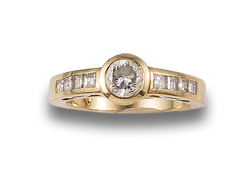 SOLITAIRE DIAMOND RING, IN YELLOW GOLD