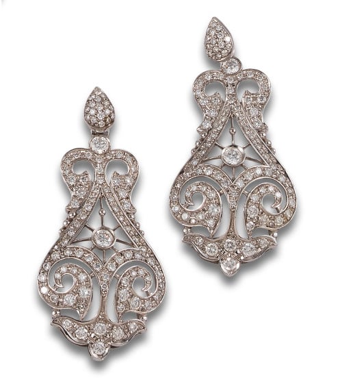 LONG BELLE EPOQUE STYLE DIAMONDS EARRINGS IN WHITE GOLD