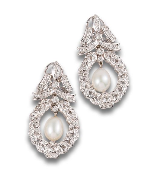 ANTIQUE STYLE DIAMONDS AND PEARLS EARRINGS IN WHITE GOLD