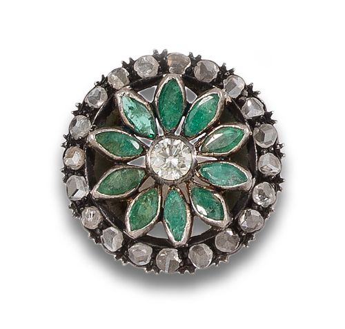 SILVER RING, 19TH CENTURY, WITH DIAMONDS AND EMERALDS