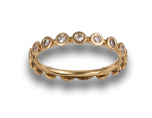 ETERNITY DIAMOND WEDDING RING IN YELLOW GOLD